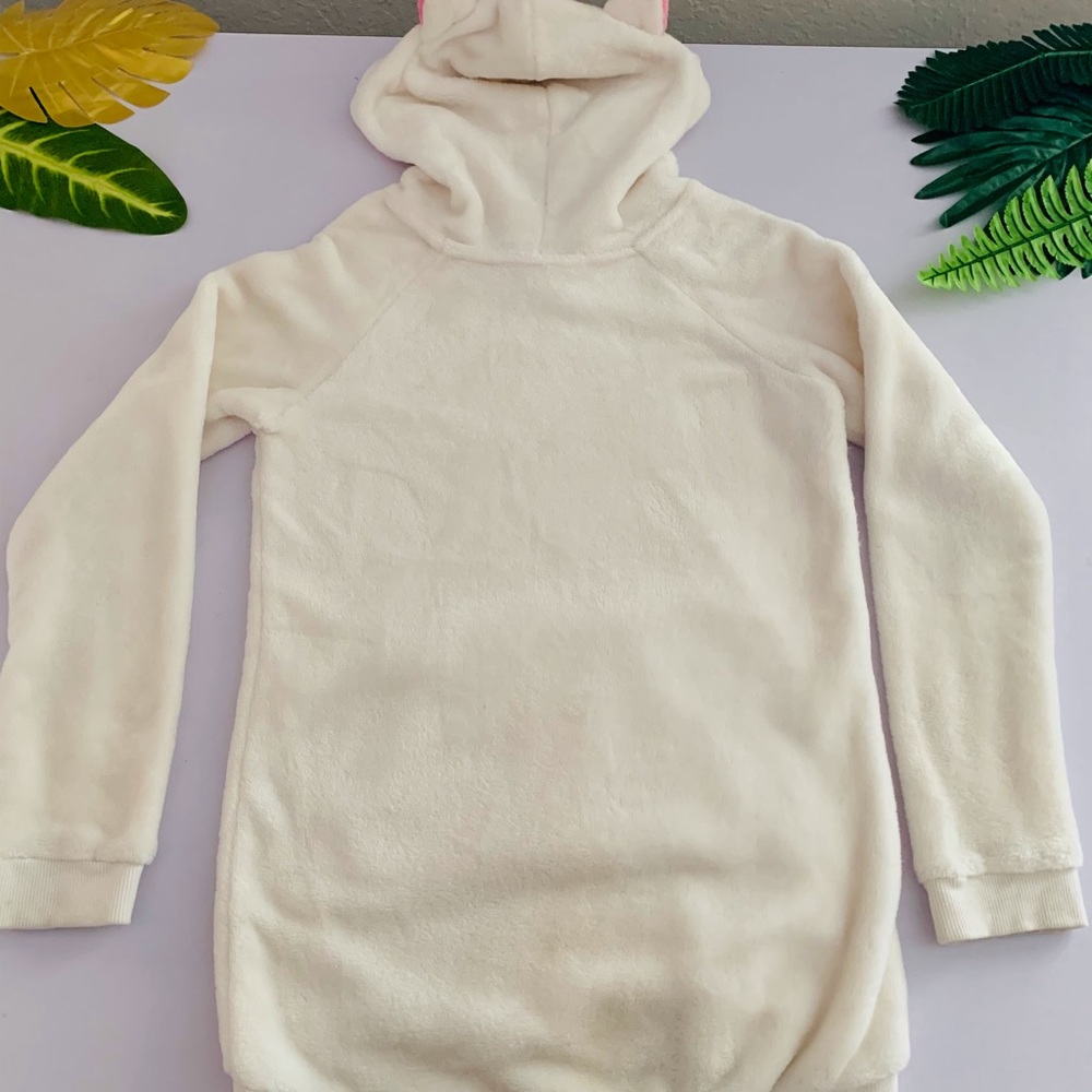 Sweater - Picture 2 of 3